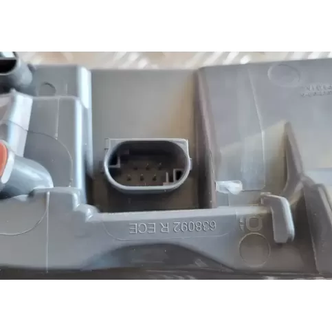 0001107998 фара задняя Mercedes-Benz E W238 2018