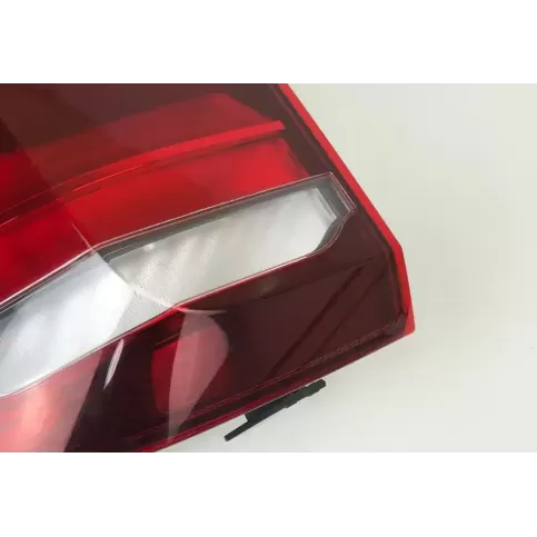 01129703 фара задняя BMW X5 F15 2015
