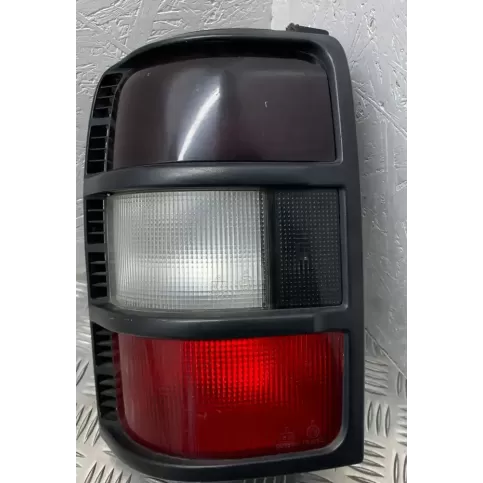 0431540L фара задняя Mitsubishi Pajero 1992