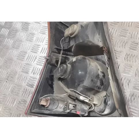 04857586AC фара задня Chrysler Pacifica 2005