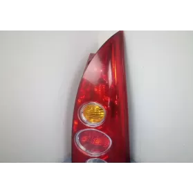 082161952RR фара задняя Mazda Premacy 2000
