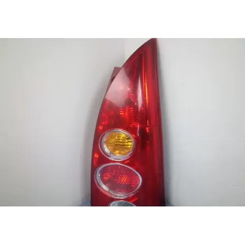 082161952RR фара задняя Mazda Premacy 2000