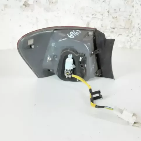 12V108709W фара задняя Lexus GS 300 350 430 450H 2005