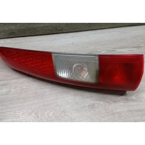 160985 фара задняя Volvo V70 2005