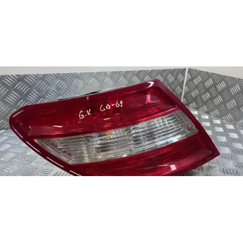 204820064 фара задняя Mercedes-Benz C W204 2009