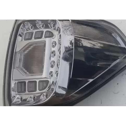 215-19M2L-AE фара задняя Nissan Patrol Y62 2016