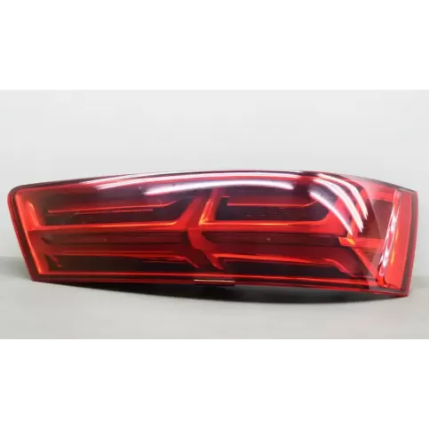 4M0945094M фара задня Audi Q7 4M 2018