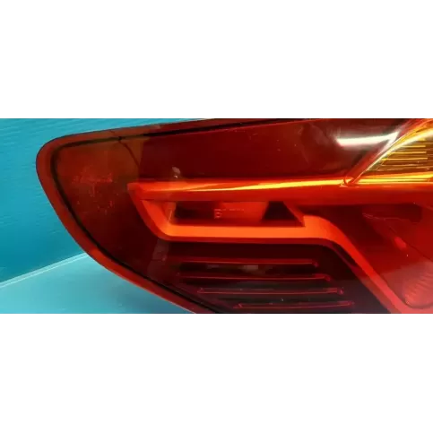 647000 фара задня BMW 1 F40 2019