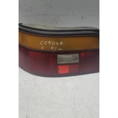 7R017046 фара задняя Toyota Corolla E90 1990