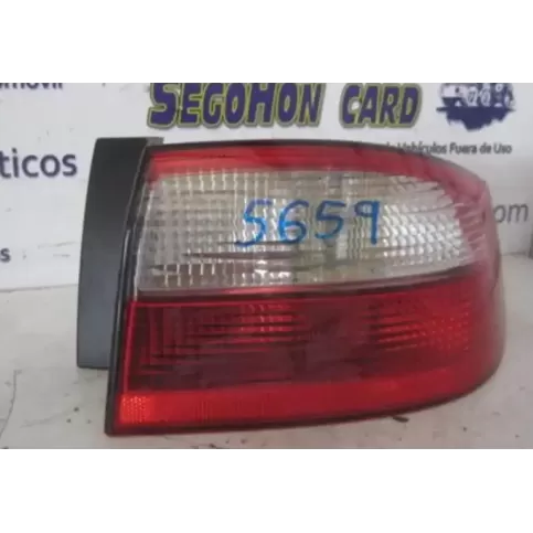 89023979 фара задня Renault Laguna II 2001