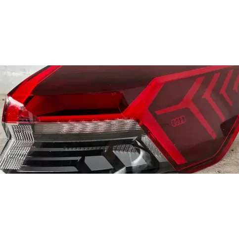 89A945070 фара задня Audi Q4 Sportback e-tron 2021
