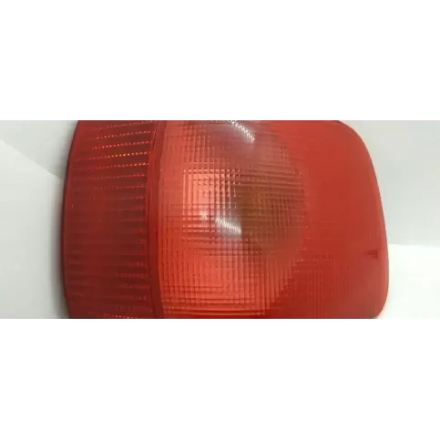 8A0945096E фара задня Audi 80 90 S2 B4 1991