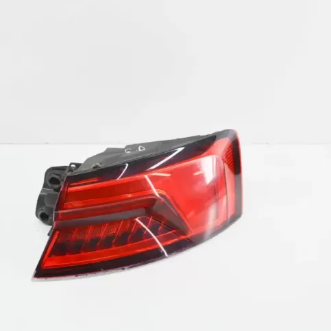 8W6945092C фара задняя Audi A5 2017