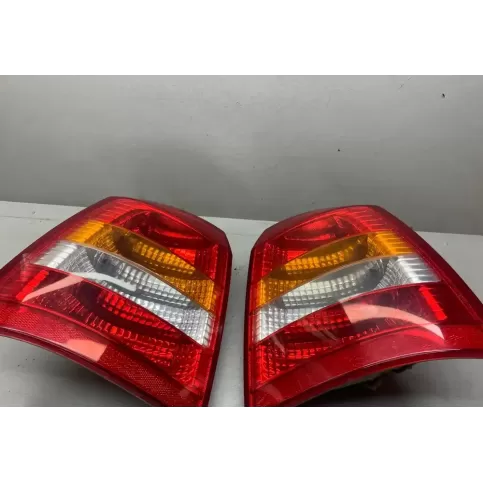 9052154202 фара задня Opel Astra G 2002
