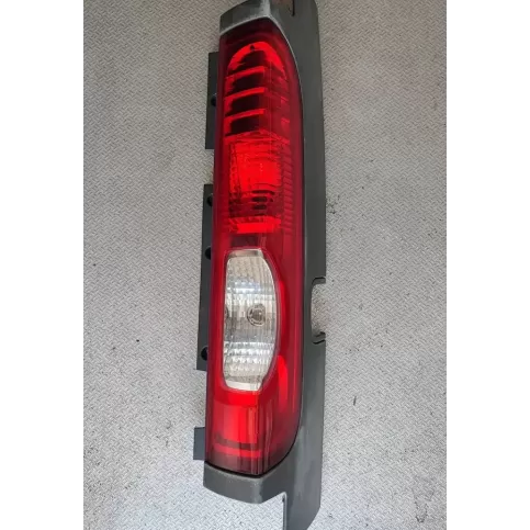 93857722 фара задняя Renault Trafic II (X83) 2009