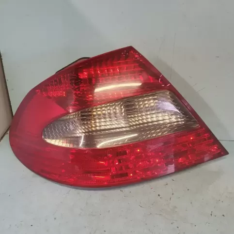 A2098201564 фара задняя Mercedes-Benz CLK A209 C209 2007