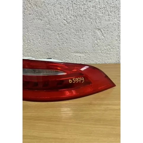 D5979 фара задняя Jaguar XE 2015