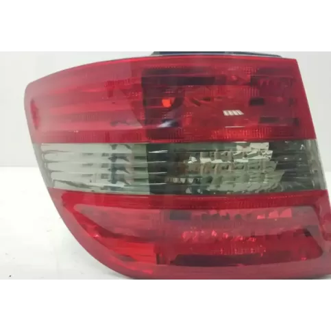 E32301 фара задняя Mercedes-Benz B W245 2006