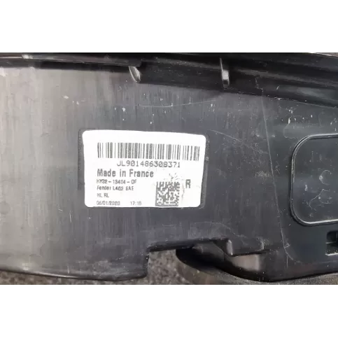 HY3213404 фара задняя Land Rover Discovery 5 2021