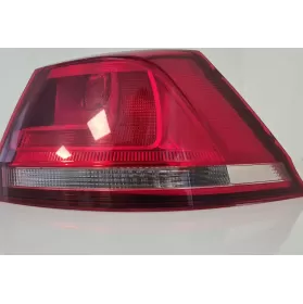 L90052947 фара задняя Volkswagen Golf VII 2016